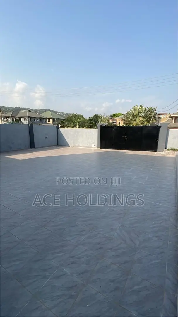 4bdrm Mansion in Ayi Mensah, Ga East Municipal for sale