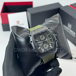 Naviforce Nf8070 Men's Analog Sports Chronograph Watch