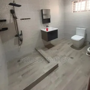 4bdrm House in Pokuase for sale