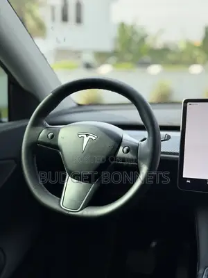 Tesla Model Y 75D kWh Long Range AWD 2022 Green