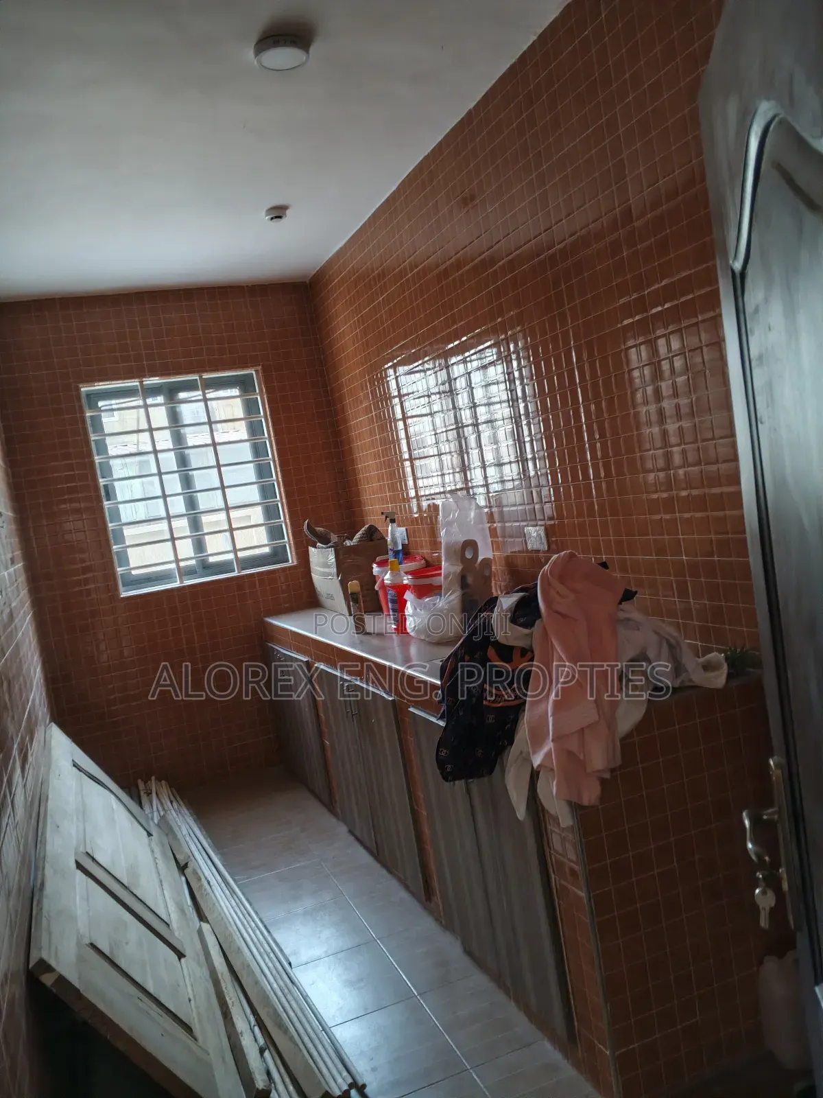 1bdrm Apartment in Amrahia, Malejor for rent