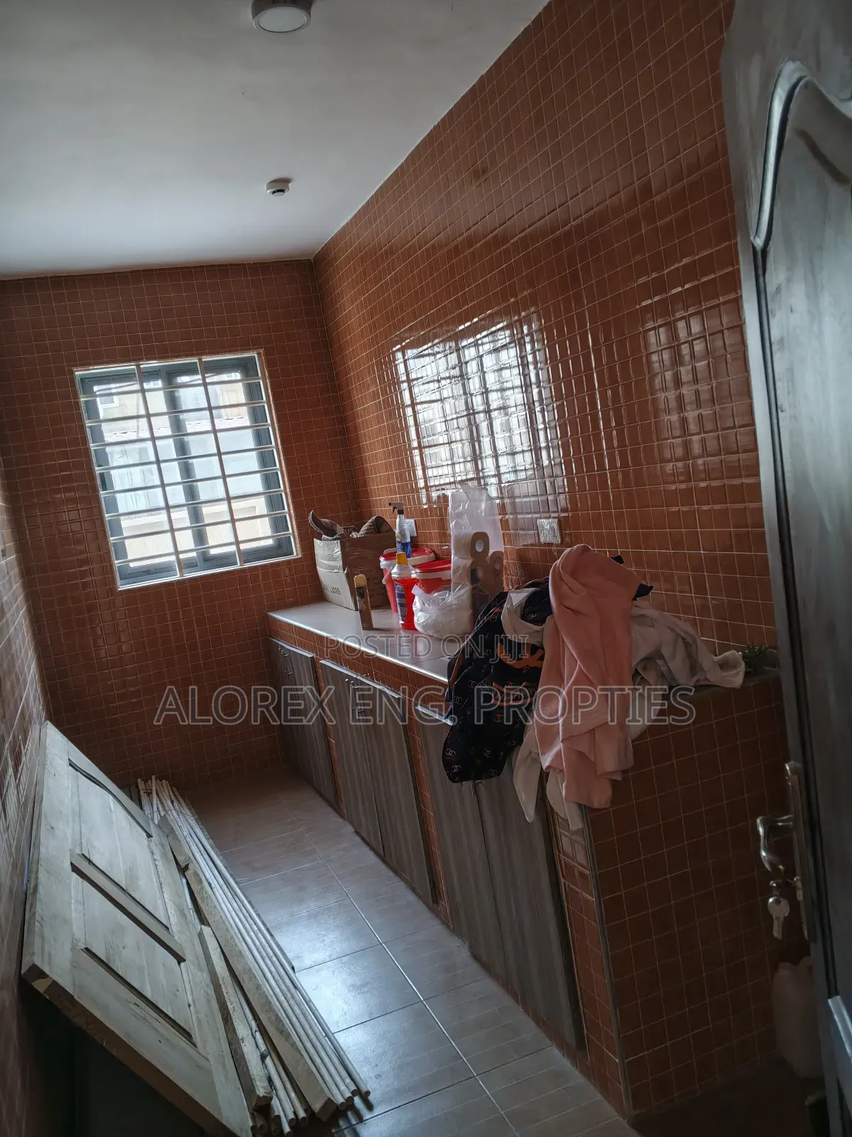 1bdrm Apartment in Amrahia, Malejor for rent