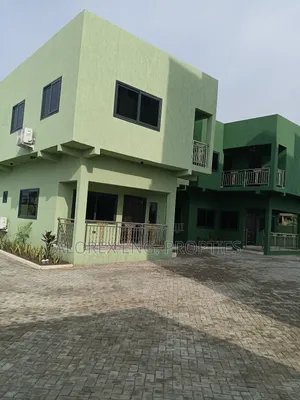 Furnished 4bdrm Townhouse / Terrace in Ashieyie, Adenta for rent