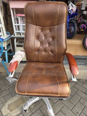 Executive Leather Swivel Chair
