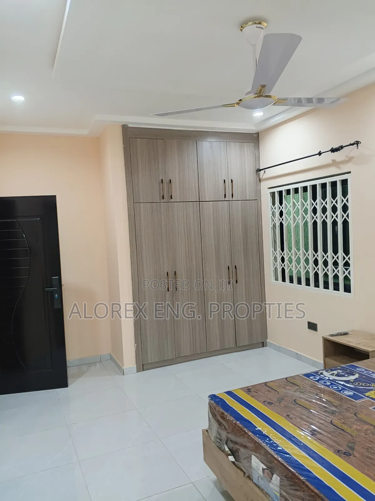 Furnished 4bdrm Townhouse / Terrace in Ashieyie, Adenta for rent