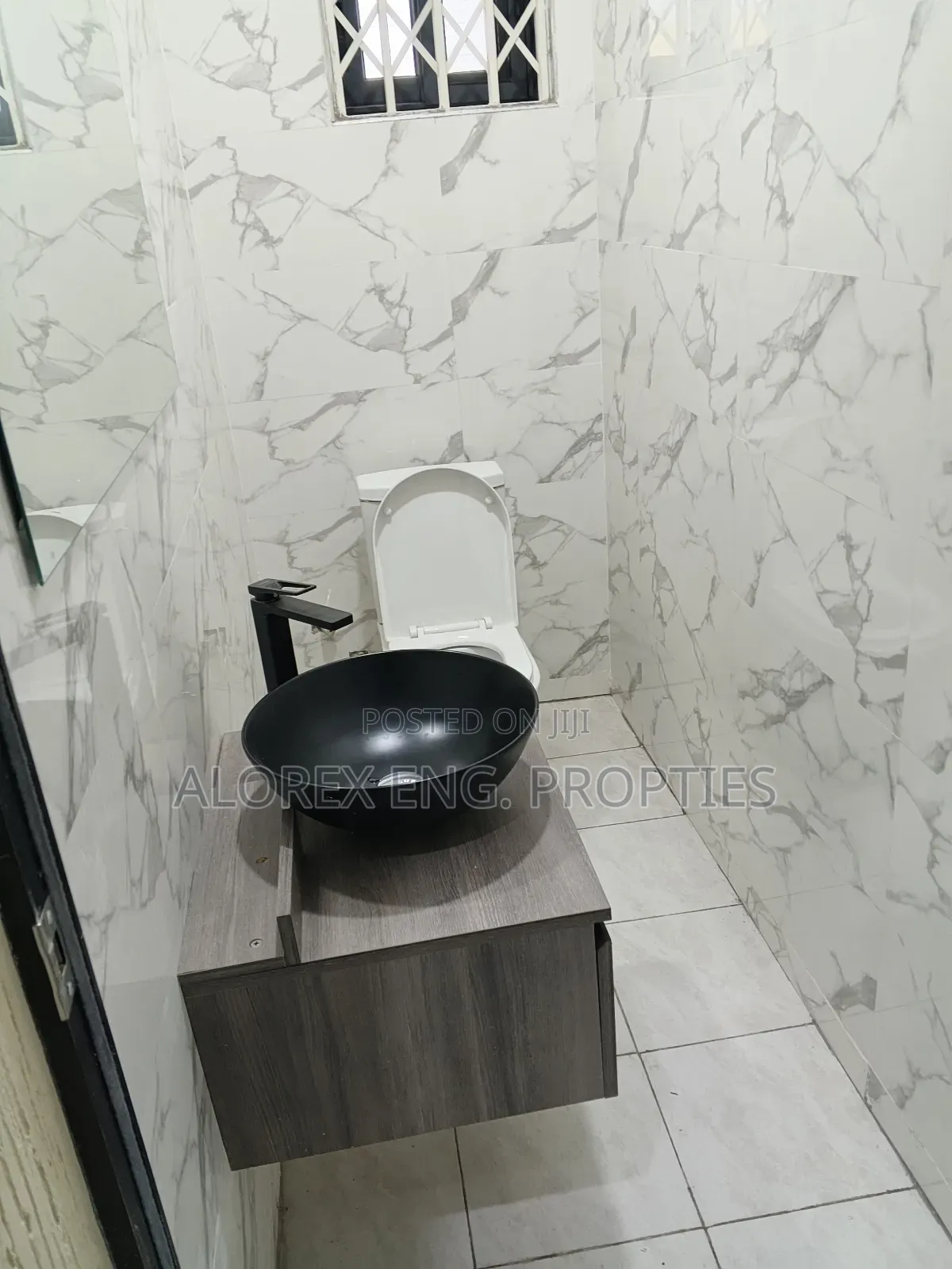 Furnished 4bdrm Townhouse / Terrace in Ashieyie, Adenta for rent