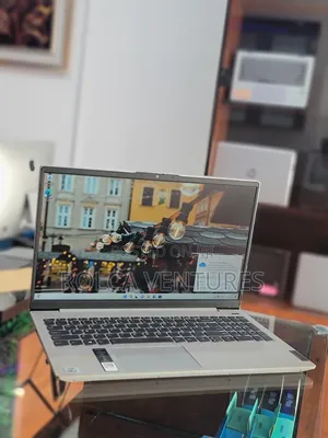 Laptop Lenovo IdeaPad 520S 8GB Intel Core i5 SSD 512GB