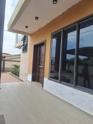4bdrm House in Kwabenya for sale