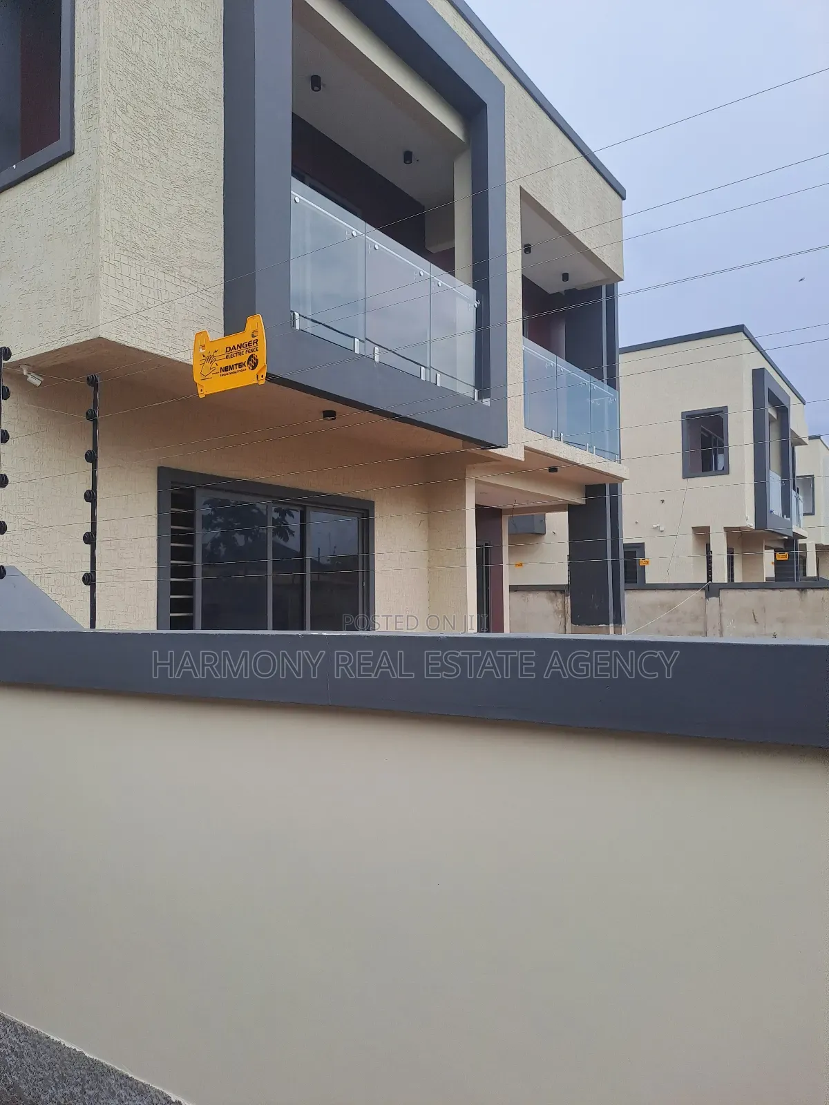 4bdrm House in Kwabenya for sale