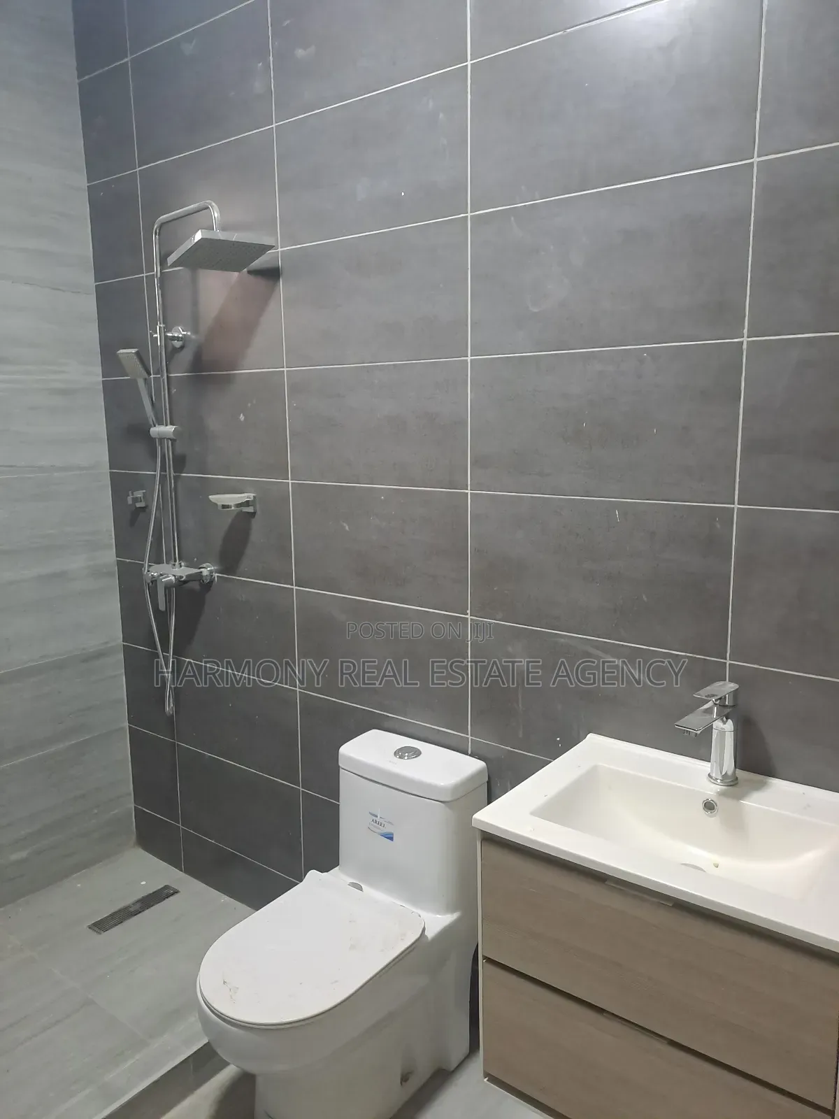 4bdrm House in Kwabenya for sale