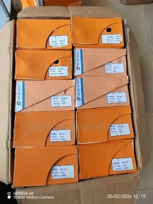 Safety Boots – Quality & Affordable For ( Wholesale Only 10 Pcs)