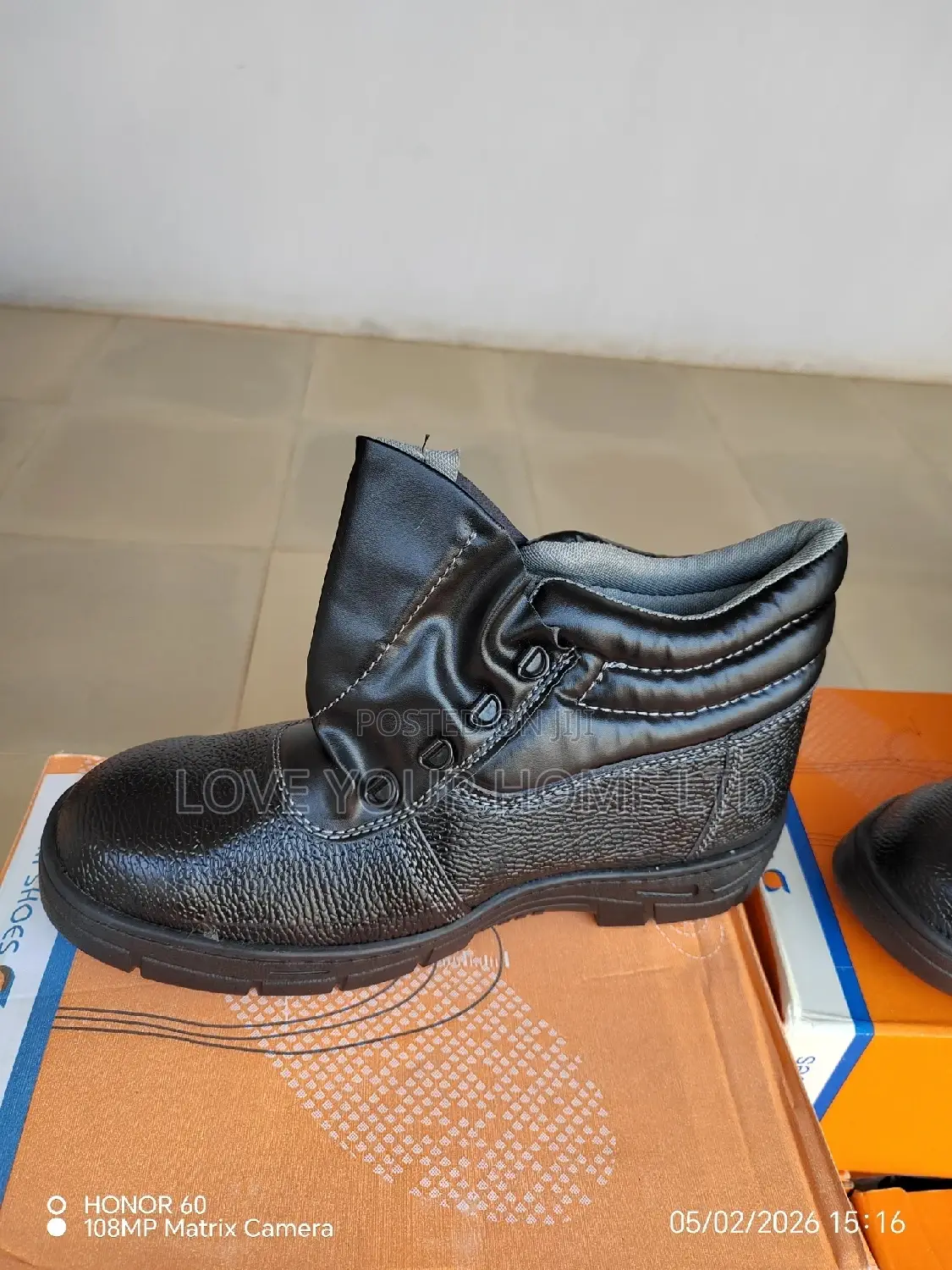 Safety Boots – Quality & Affordable For ( Wholesale Only 10 Pcs)