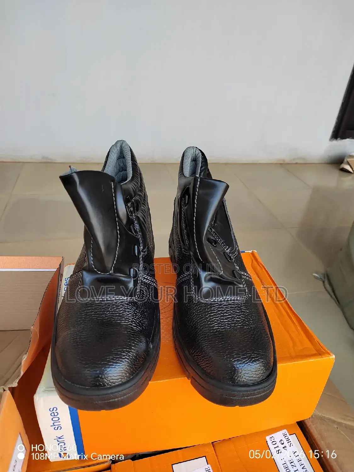 Safety Boots – Quality & Affordable For ( Wholesale Only 10 Pcs)