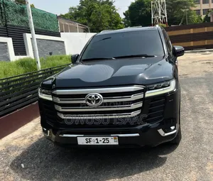 Toyota Land Cruiser 4.5 V8 DSL 2012 Black