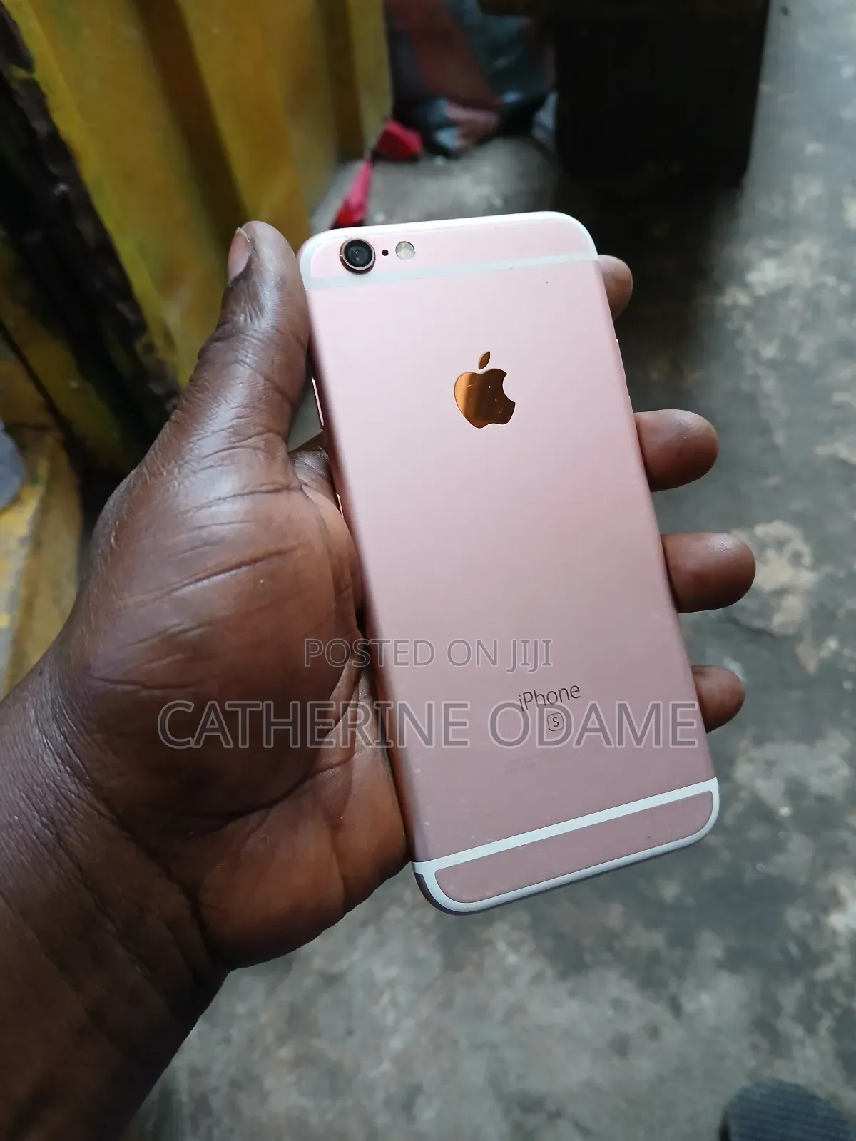 Apple iPhone 6s 64 GB Rose Gold