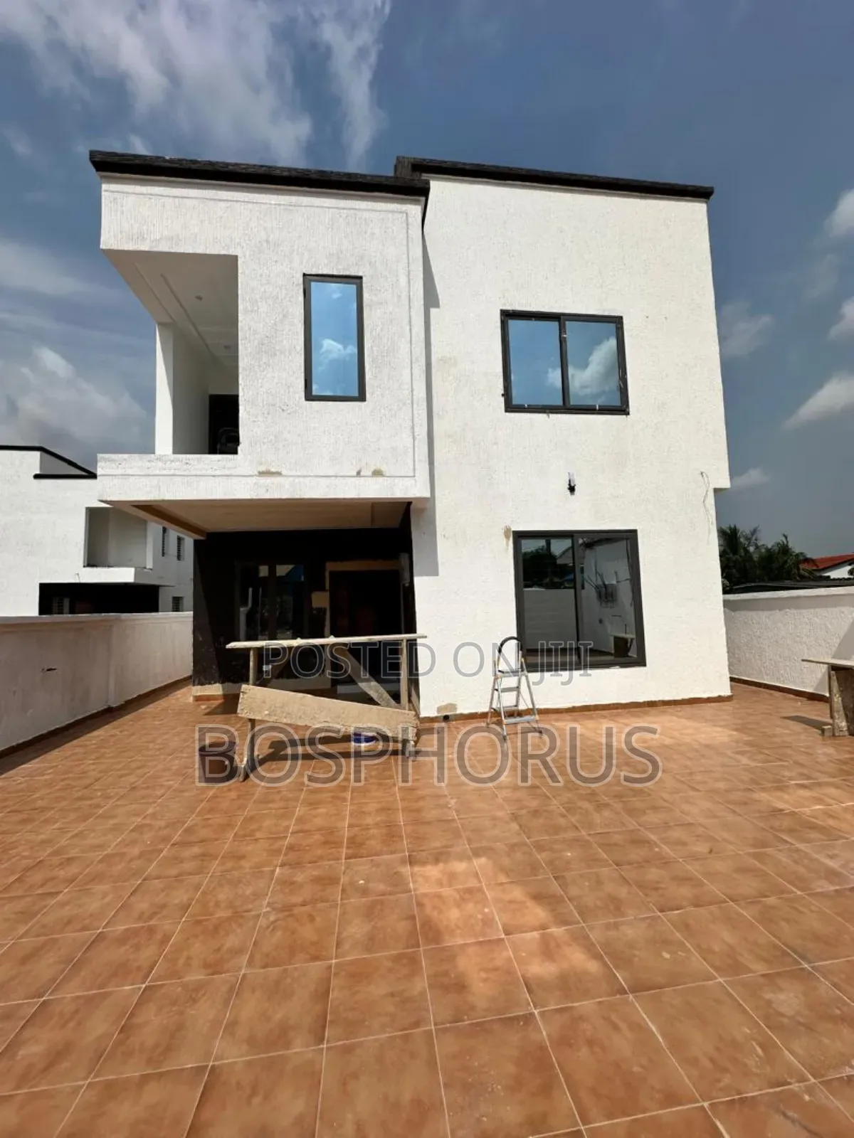 3bdrm Townhouse/Terrace in East Legon for sale