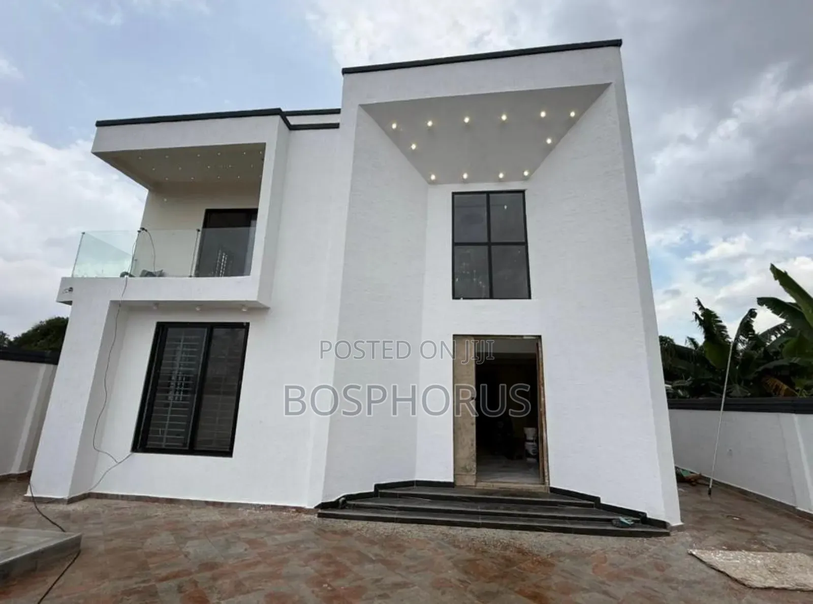 4bdrm House in Adenta for sale