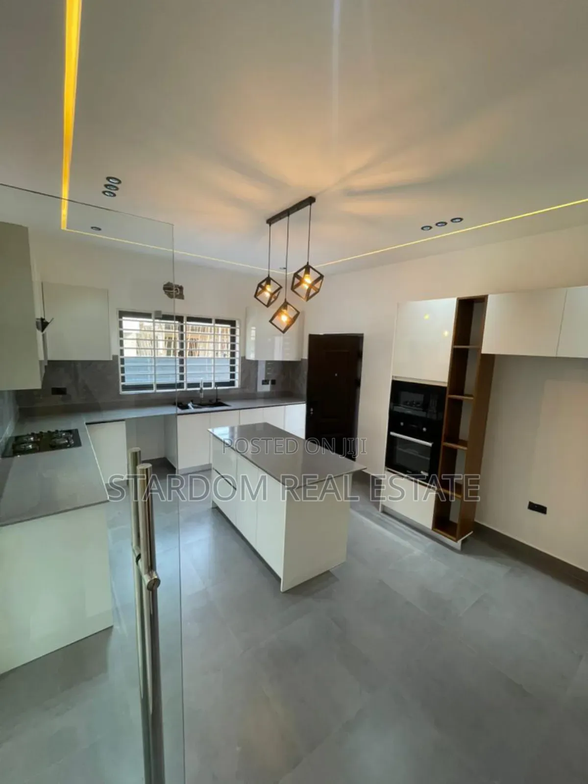 4bdrm Duplex in Ayi Mensah, Oyarifa for sale