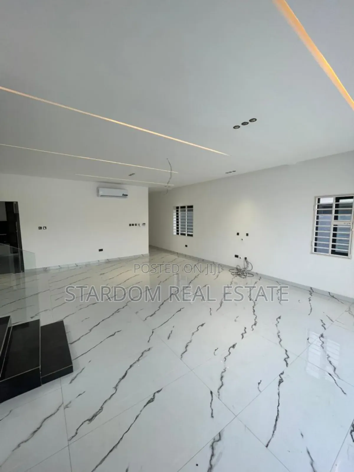 4bdrm Duplex in Ayi Mensah, Oyarifa for sale
