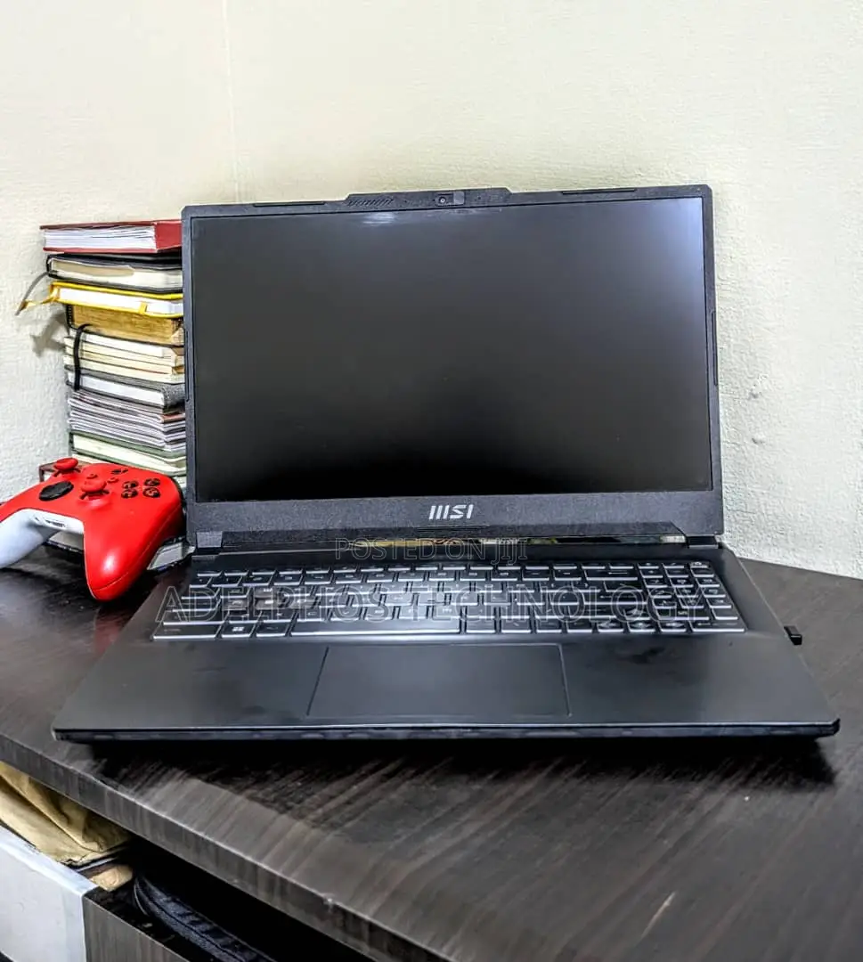 Laptop MSI Cyborg 15 16GB Intel Core i7 SSD 1T