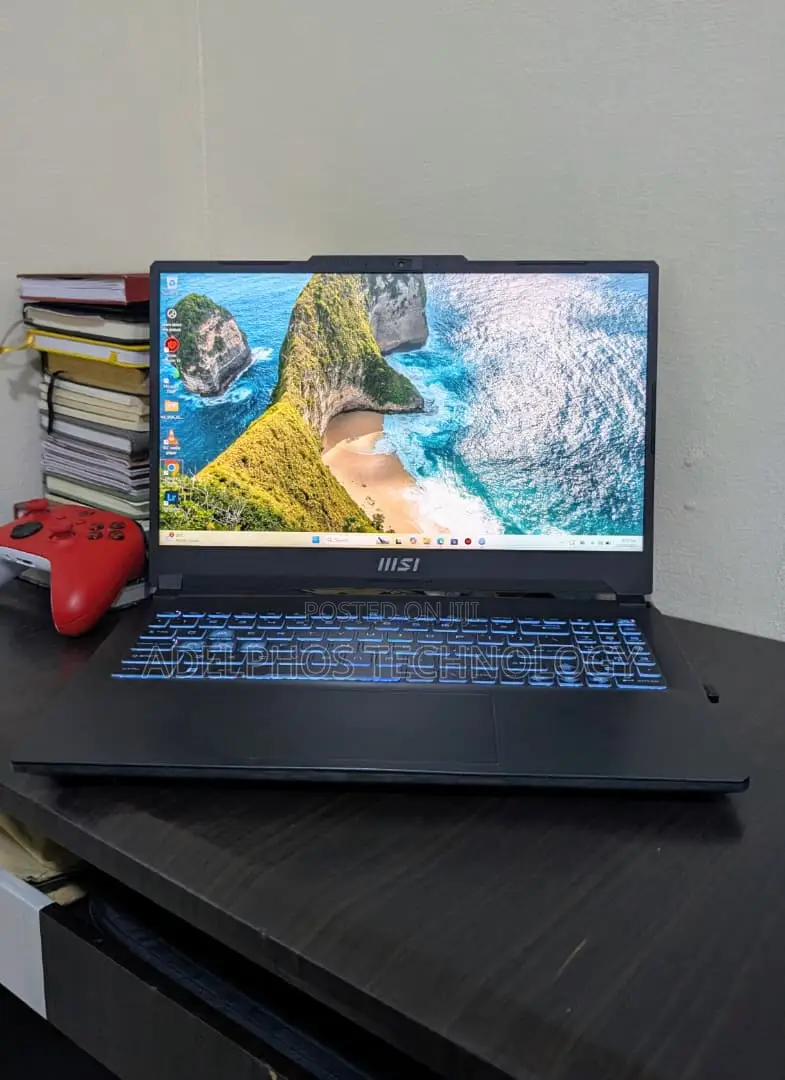 Laptop MSI Cyborg 15 16GB Intel Core i7 SSD 1T