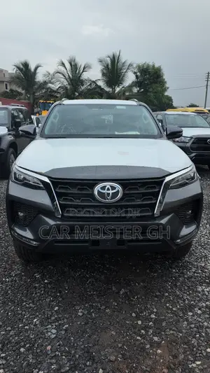 New Toyota Fortuner 2025 Gray