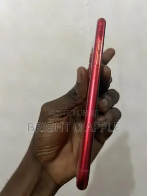 Apple iPhone 11 64 GB Red