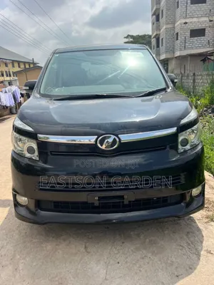 Toyota Voxy 2012 Black
