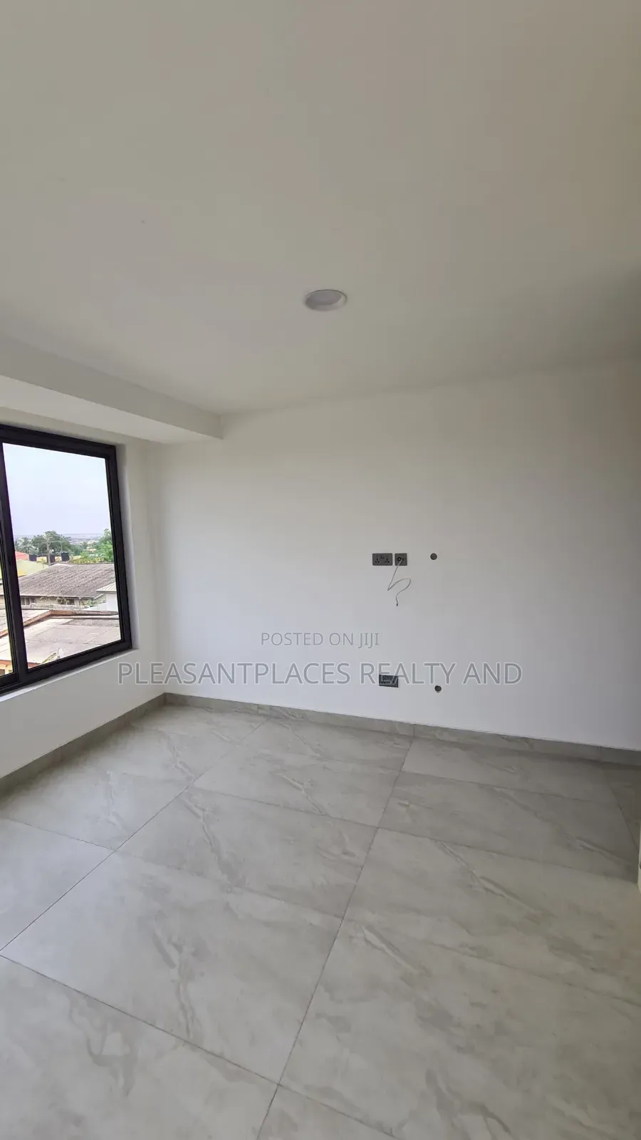 2bdrm Apartment in Pleasantplaces, New Town for rent