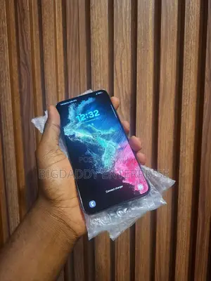 New Samsung Galaxy S22+ 5G 128 GB Black