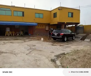 3bdrm House in P Matters Estate, New Mamprobi for sale