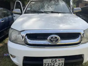 Toyota Hilux 2.0 VVT-i SRX 2010 White