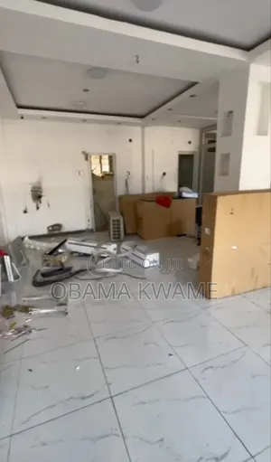 Roadside Double Shop for Rent at East Legon