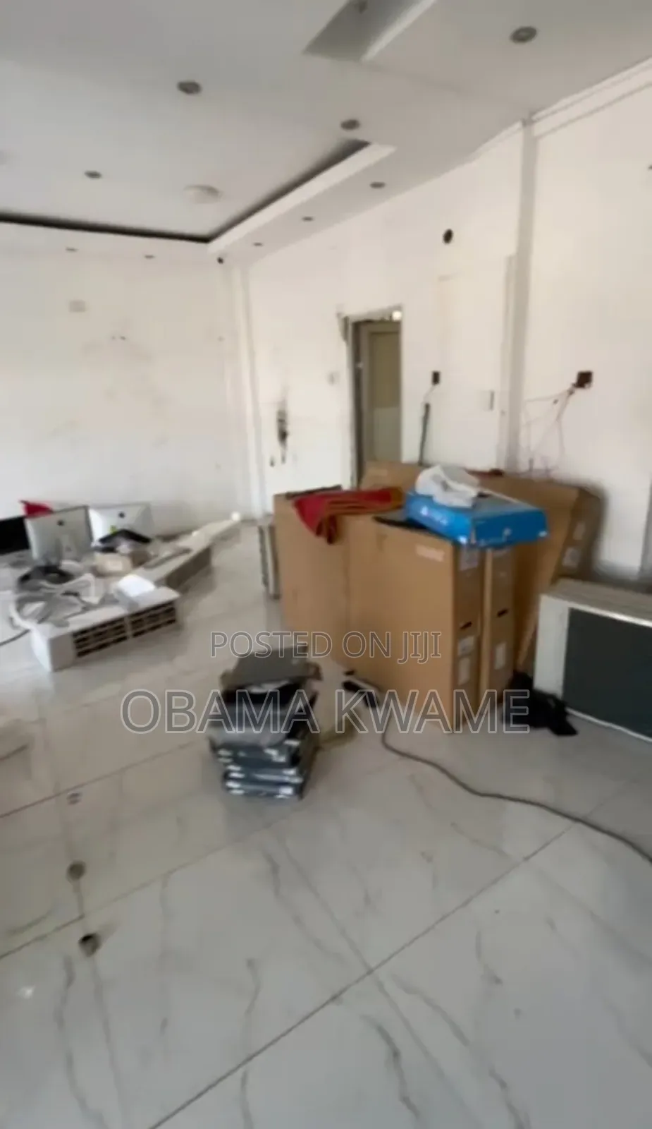Roadside Double Shop for Rent at East Legon
