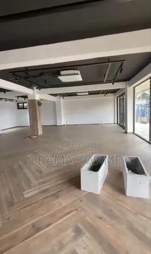 221sqm Office Space for Rent at Ablemkpe With 4 Washroom. $15 Per SQM