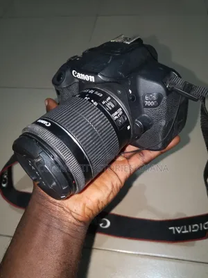 Canon EOS 700D + Charger+ Battery+ Neck Strap