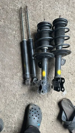Toyota Yaris 2012 Front Shock