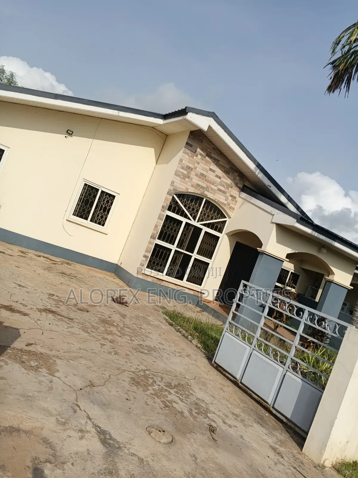 3bdrm House in Ghana Flag, Oyarifa for rent
