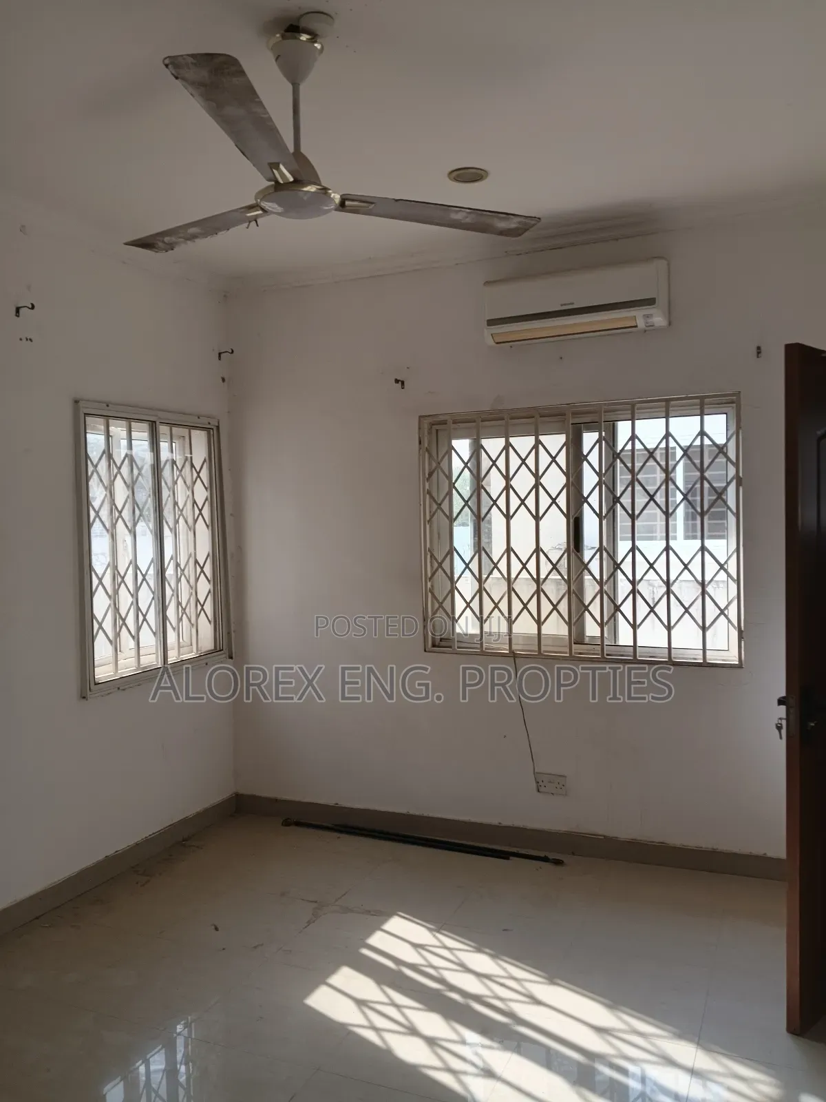 2bdrm House in Self Compound, Oyarifa for rent