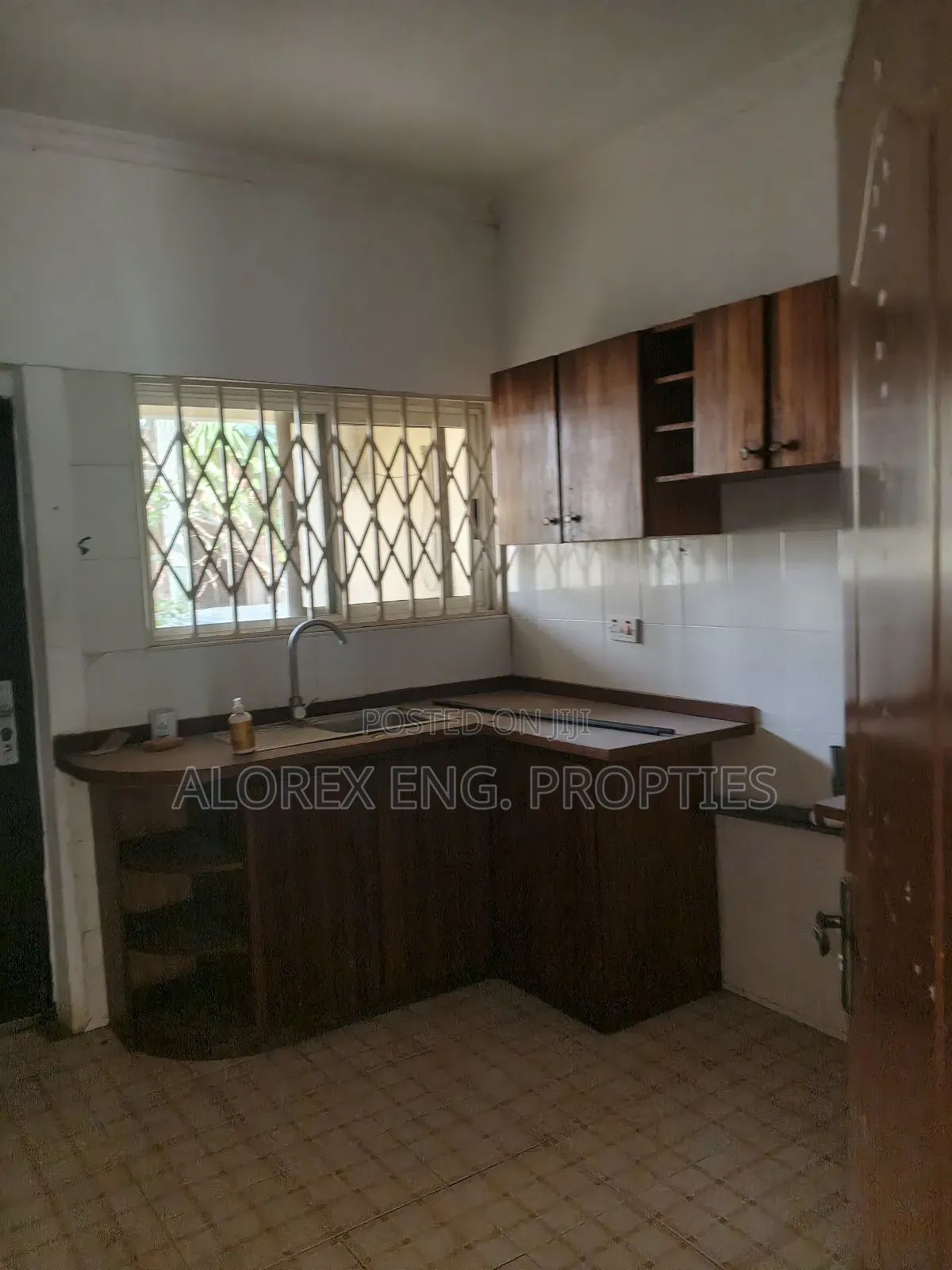 2bdrm House in Self Compound, Oyarifa for rent