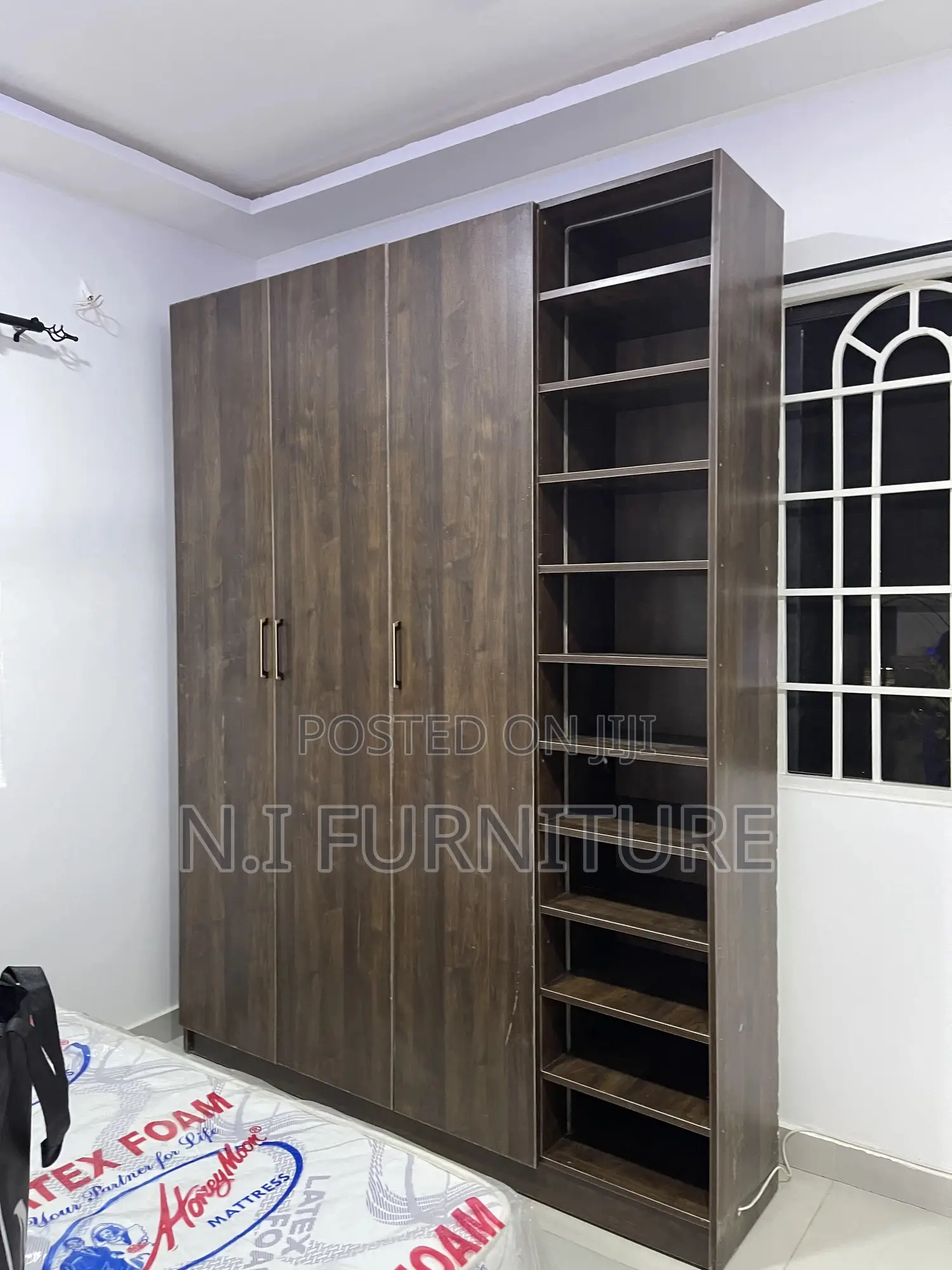 6 X 8 Feet Wardrobe