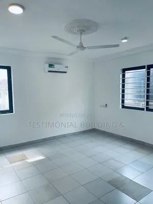 2bdrm Apartment in Testimonial Building, Adjiriganor for rent