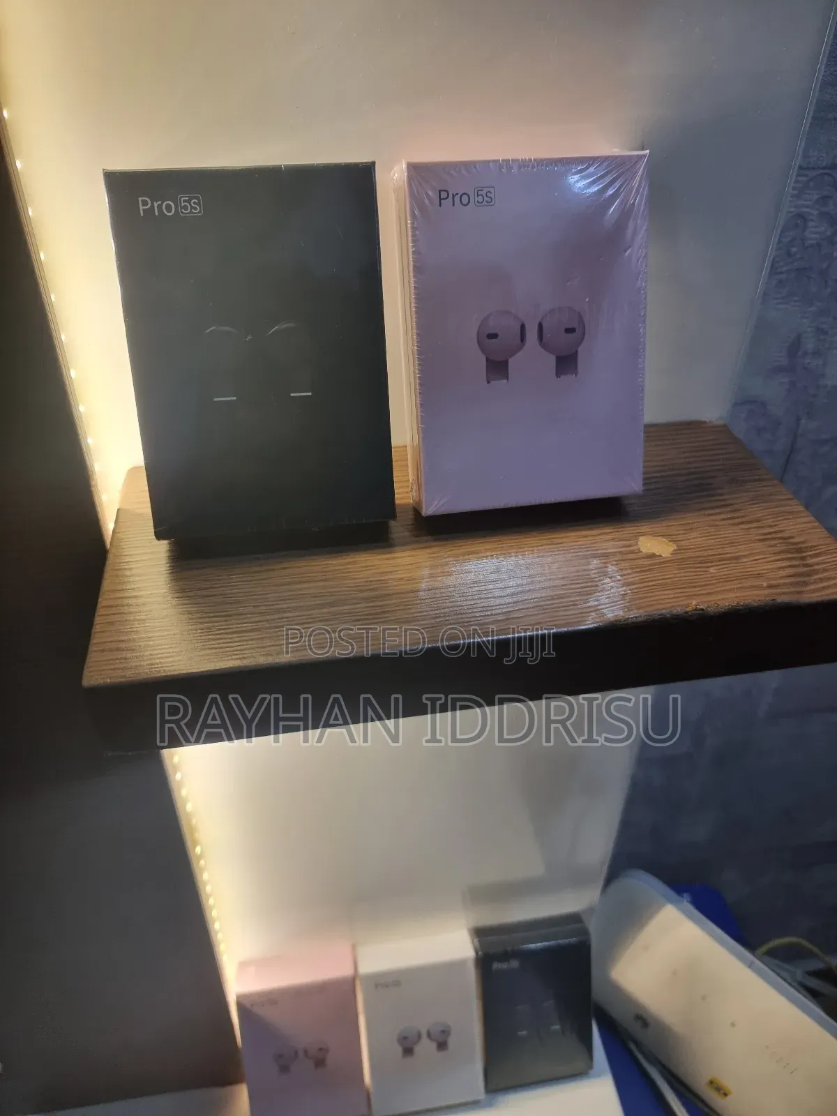 Original Earpods In Good Condition