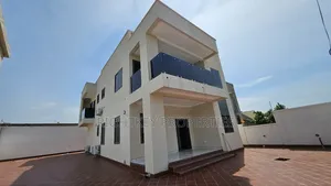 4bdrm Duplex in Rightkey, Kumasi Metropolitan for sale