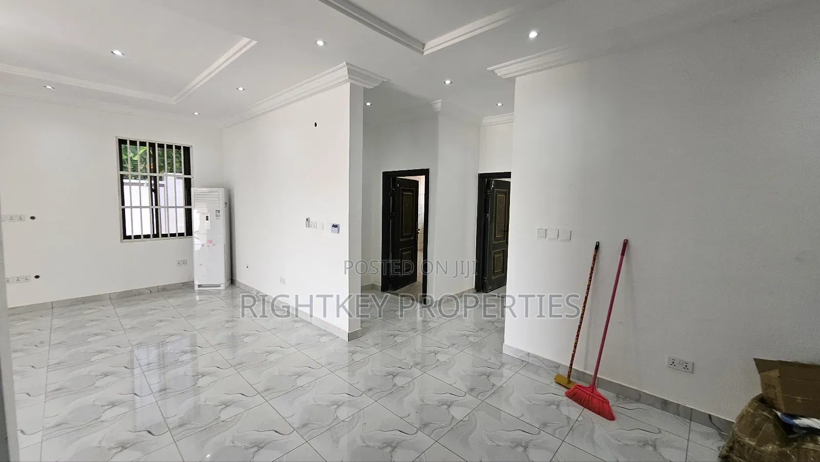4bdrm Duplex in Rightkey, Kumasi Metropolitan for sale