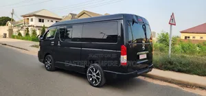 Toyota HiAce 2012 Black