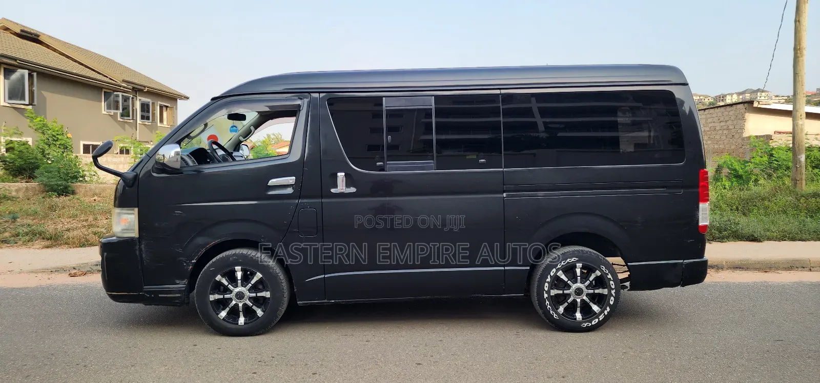 Toyota HiAce 2012 Black