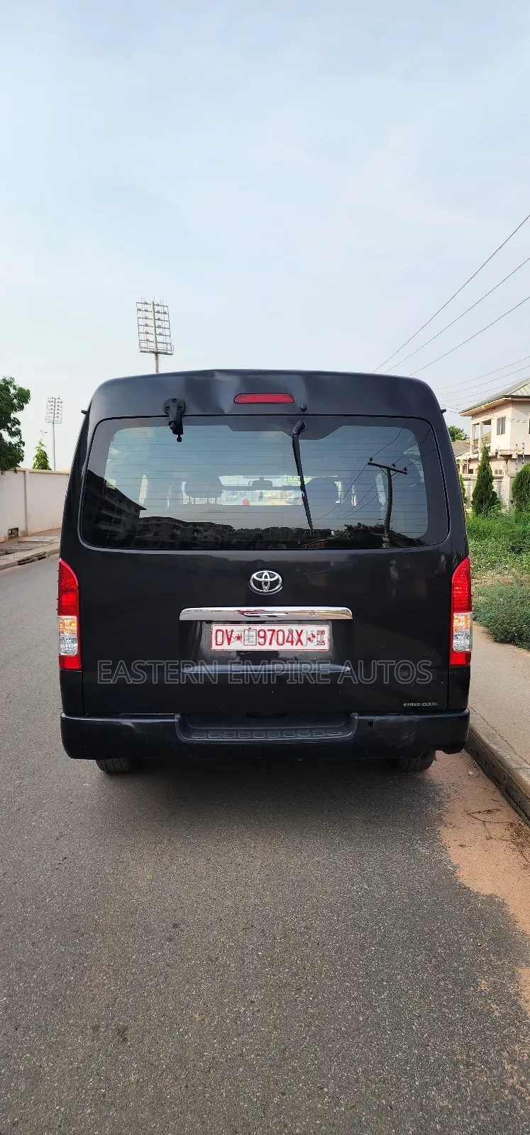 Toyota HiAce 2012 Black