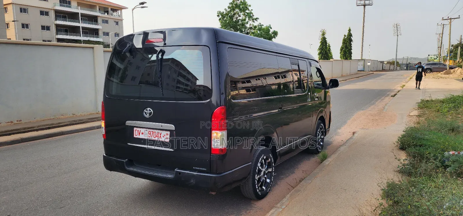 Toyota HiAce 2012 Black