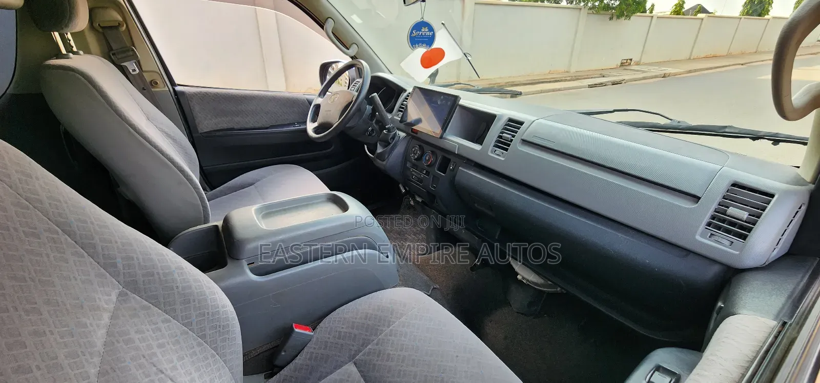 Toyota HiAce 2012 Black